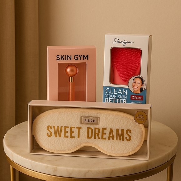 Skin Gym Self-Care Bundle – Relax, Rejuvenate, and Glow - Picture 1 of 10